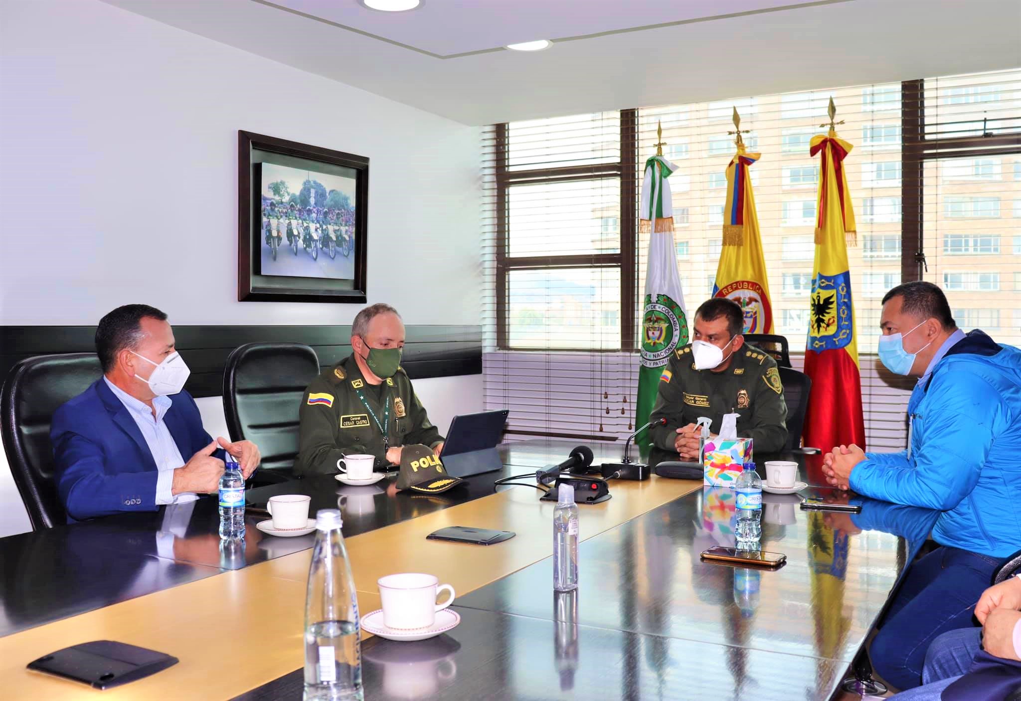 Contundentes Medidas para combatir el delito en la via Bogota Choachi1