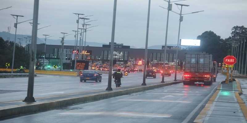 Inicio Semana Santa con la movilizacion de 278 mil vehiculos en carreteras de Cundinamarca