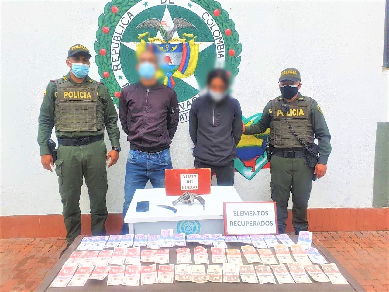 Capturados presuntos delincuentes que asaltaron vivienda de un comerciante