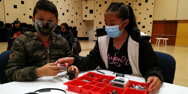 El Lego Mindstorms Ev3 Robot llego a las Instituciones Educativas de Cajica1
