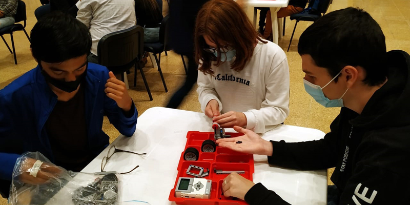 El Lego Mindstorms Ev3 Robot llego a las Instituciones Educativas de Cajica2jpg