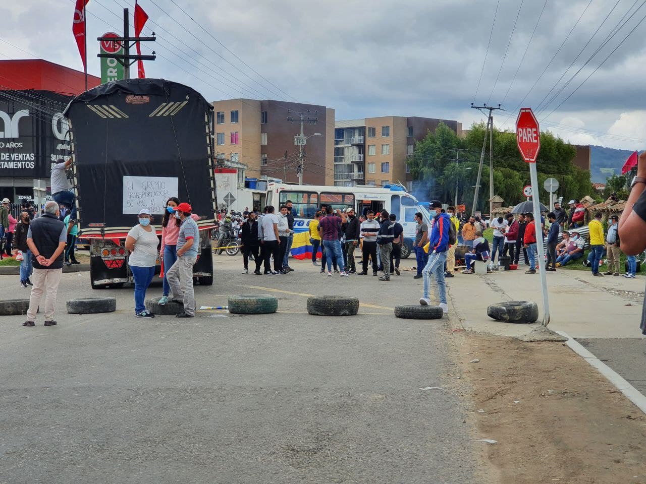 Agricultores de Cundinamarca los mas afectados con los cierres de las viasjpg
