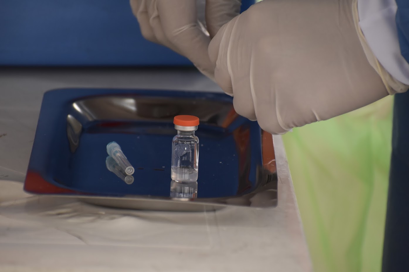 Habria algun riesgo si no se aplica la segunda dosis del biologico contra le covid 19