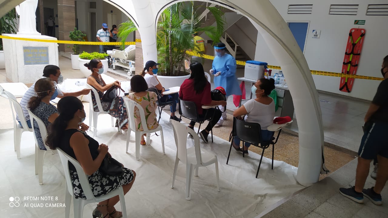 Inicia vacunacion en el Sector Educativo de Cundinamarca