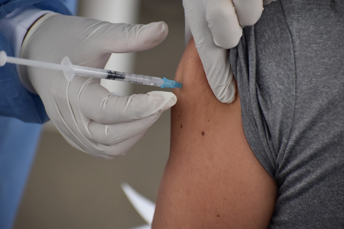 Aplicacion del Biologico Janssen en adultos de 18 a 39 con comorbilidades en Zipaquira