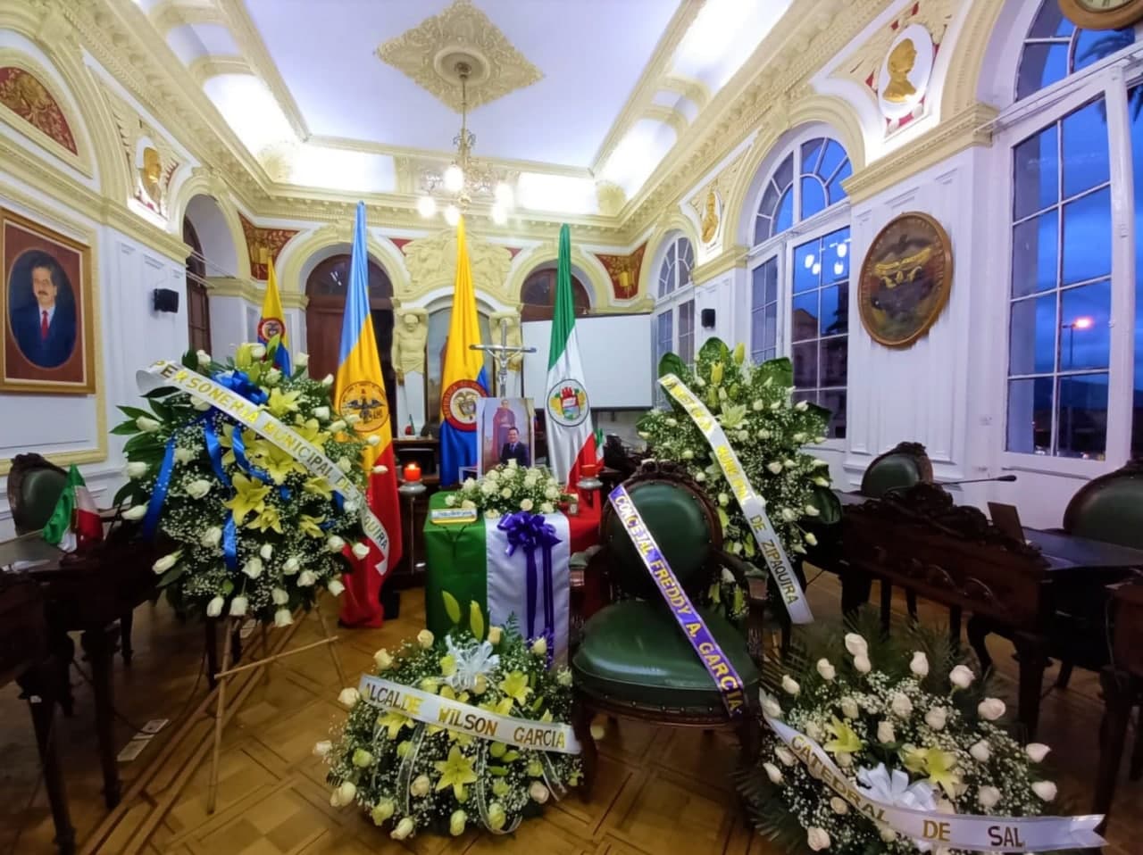 Camara Ardiente en honor al concejal Freddy Garcia Sierra