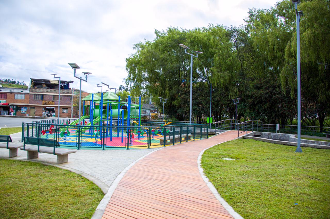 La CAR entrega parque a orillas del rio Bogota en el municipio de Villapinzon