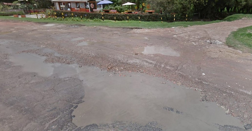Ciudadanos solicitan arreglos en la via Pasoancho Zipaquira