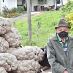 Compre en el Mercado Campesino de los cundinamarqueses