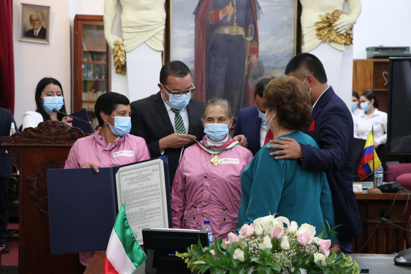 Concejo exalto a personas y organizaciones que han dejado en alto el nombre de Zipaquira. ASOMUREZ.