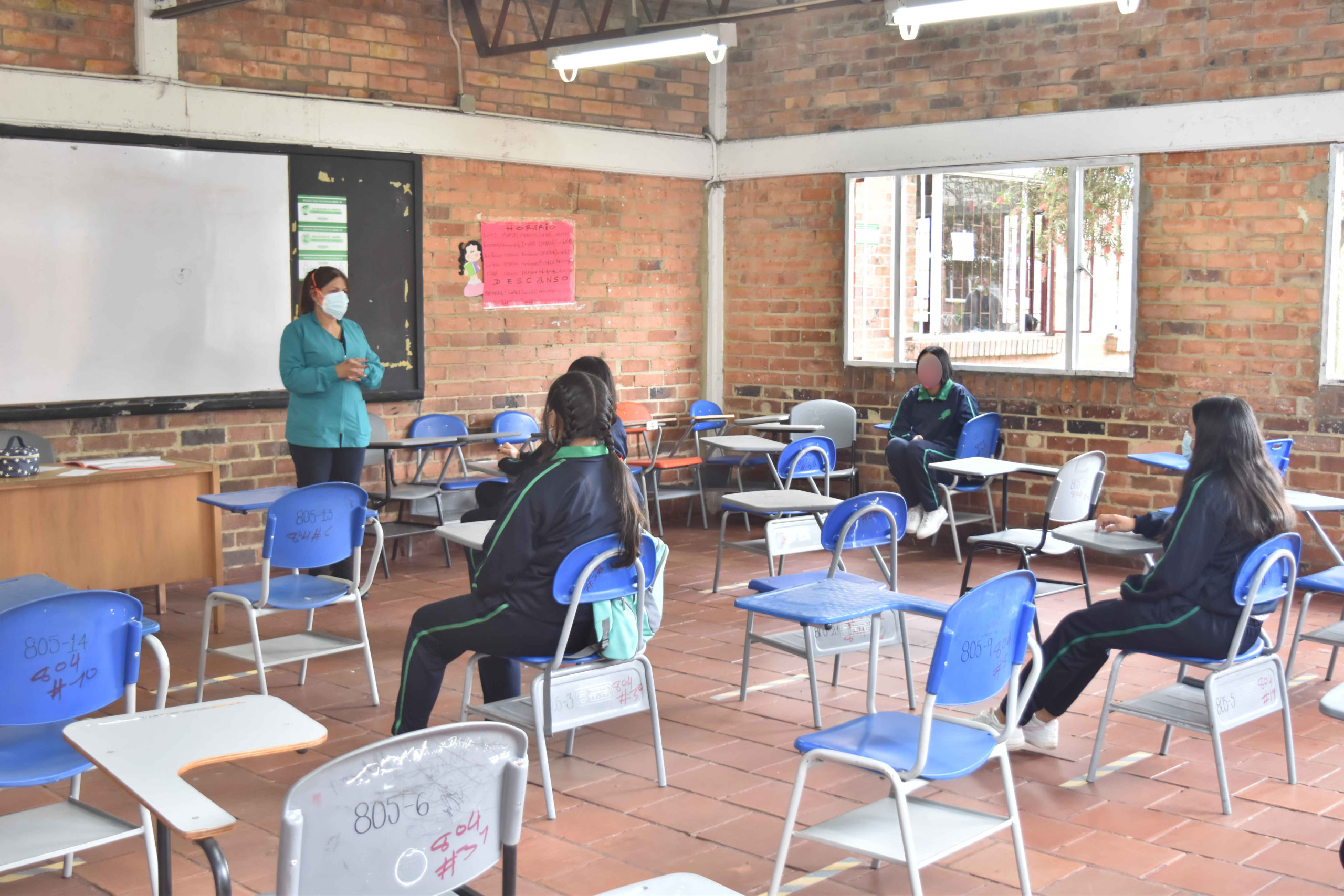 En Cundinamarca han regresado a las clases presenciales cerca del 80 de estudiantes1 scaled