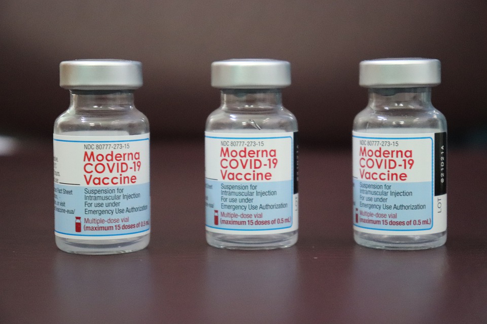 MinSalud confirma que segunda dosis de Moderna pasa a 12 semanas
