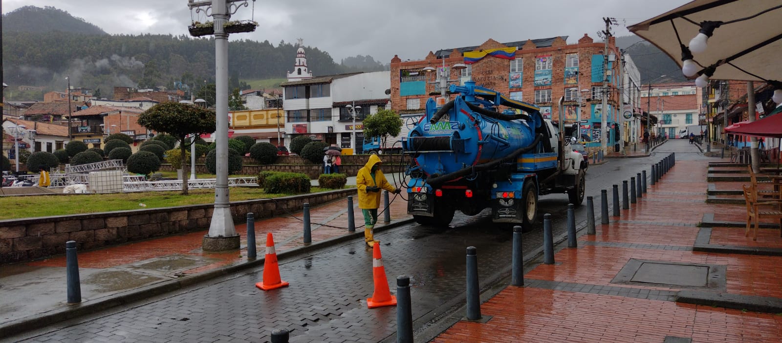 Zipaquira mas limpia con las jornadas de embellecimiento de la EAAAZ3