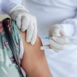 Colombia se acerca al 100 de vacunacion en mayores de 80 anos