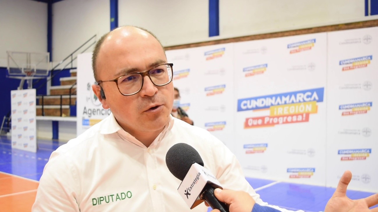 Gestion de obras con control politico y desde el control politico gestion de recursosFabian Rojas