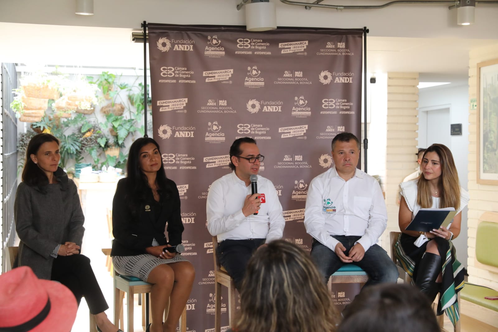 Productores y emprendedores de Cundinamarca comercializaran sus productos a las empresas mas importantes del pais 2