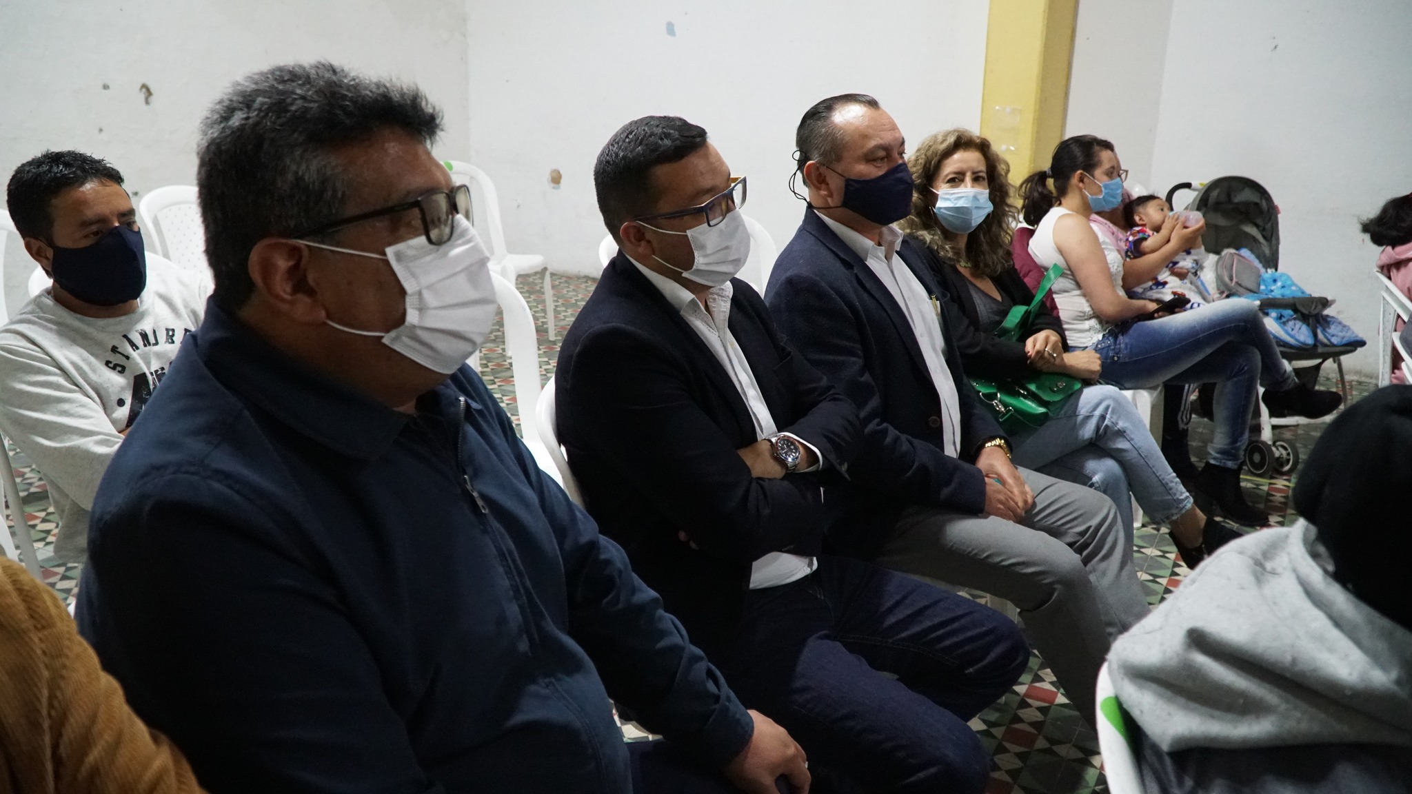 Alcalde de Zipaquira atiende solicitudes de los habitantes del barrio San Juanito4