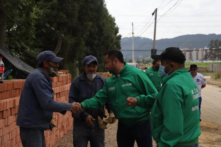 Avanza la construccion del corredor peatonal que beneficiara la movilidad de 1.500 estudiantes de Zipaquira 2
