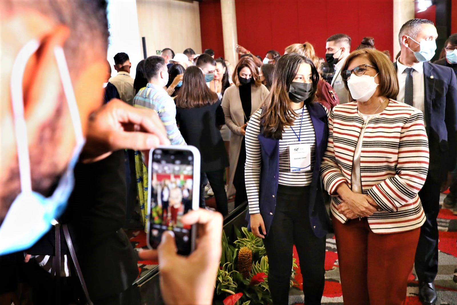 Escuchemos a los jovenes sus ideas sirven para construir un mejor pais2
