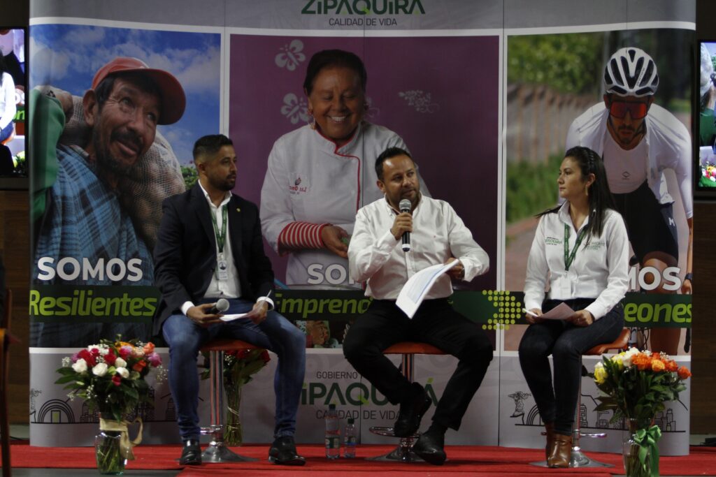 Alcaldia de Zipaquira rindio cuentas2