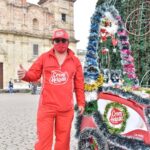 El Espiritu navideno que rueda en el carrito de helados del zipaquireno Carlos Arturo Roldan