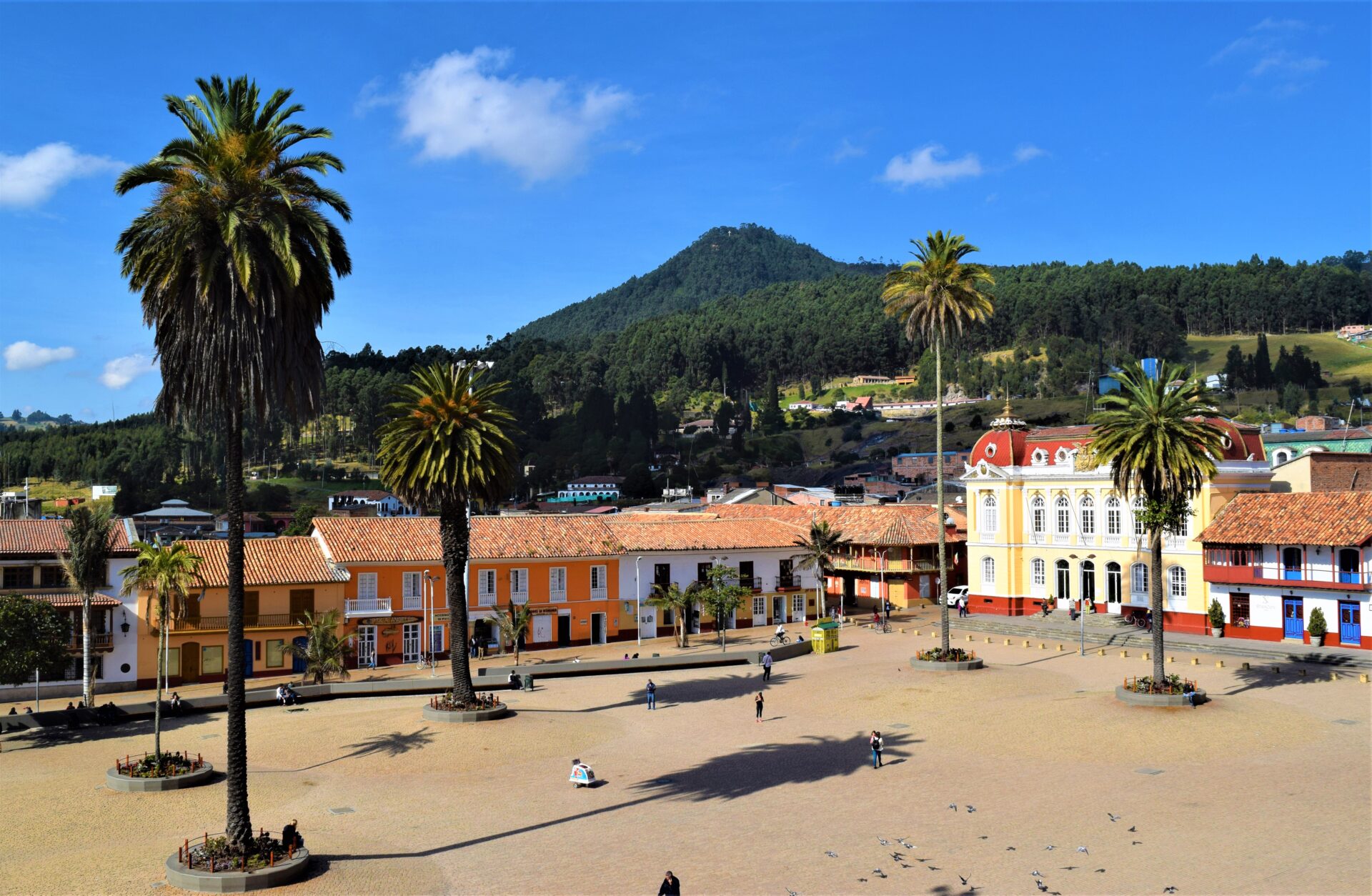 Concejo de Zipaquira aprobo por unanimidad aumento salarial para el alcalde y empleados publicos