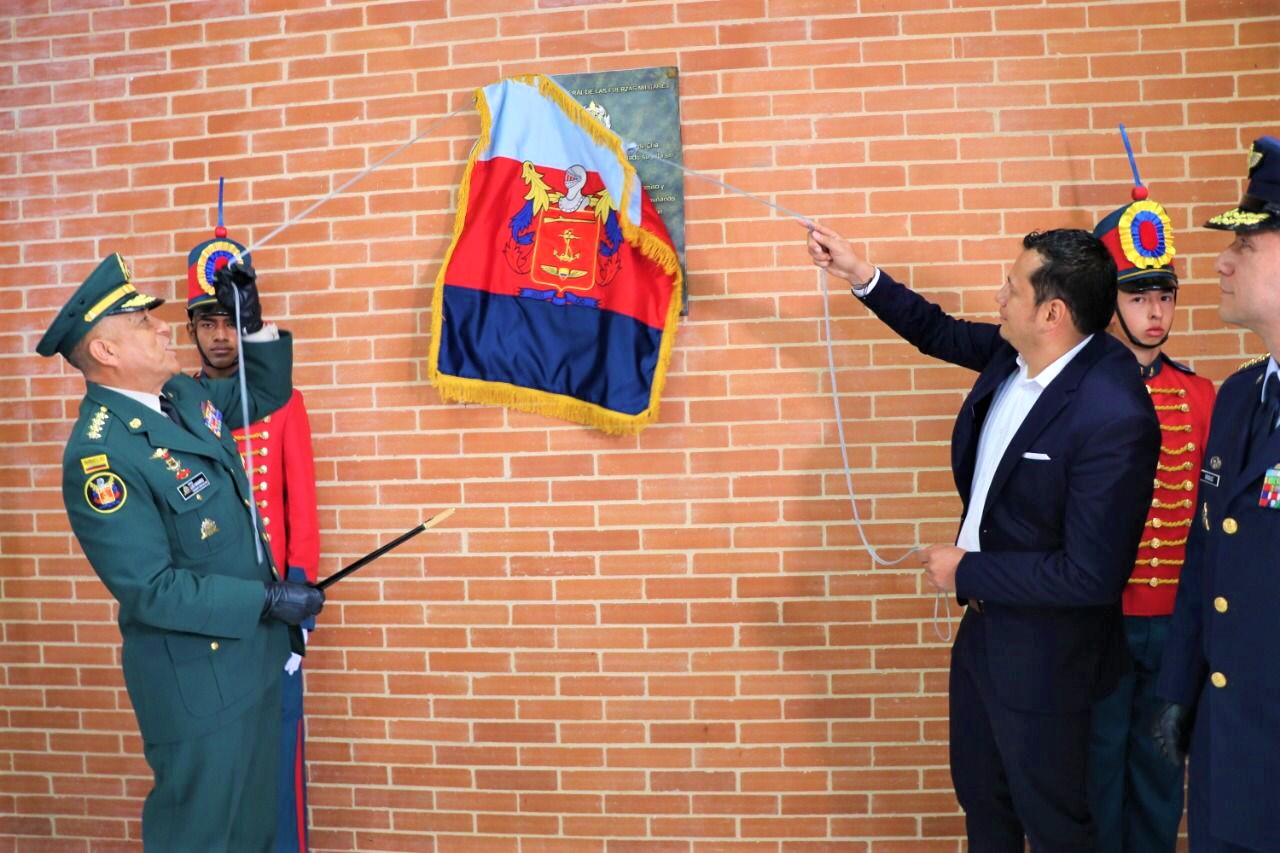 El Comando General de las Fuerzas Militares rindio homenaje a los heroes de Chia