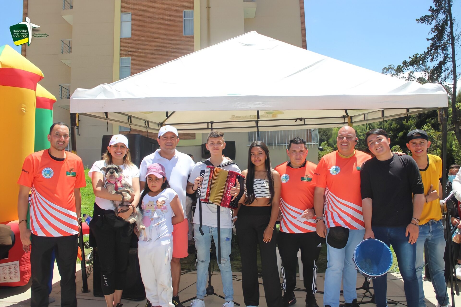En todo un carnaval se convirtio el homenaje a las madres tocancipenas