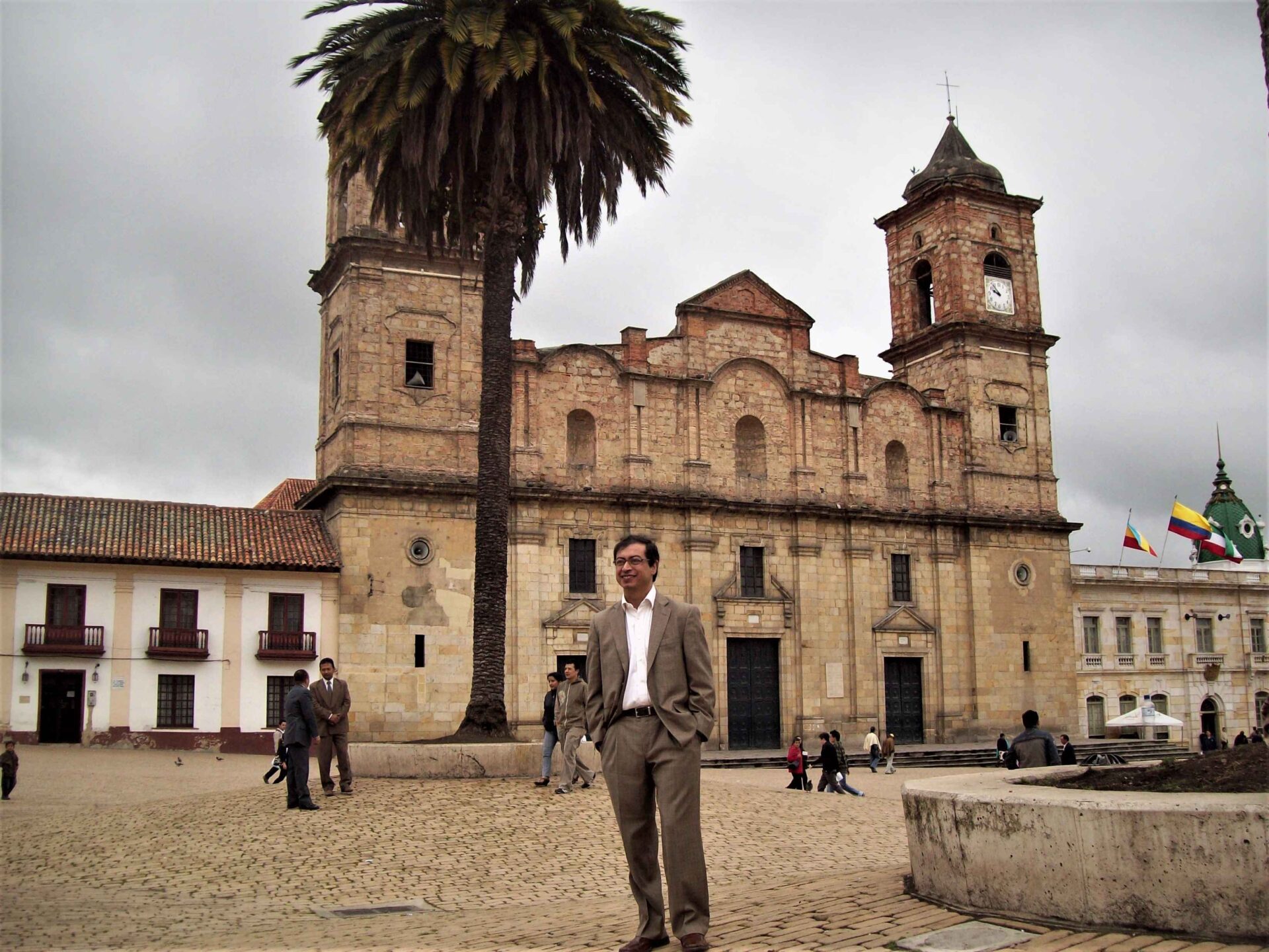 Petro Zipaquira1 2