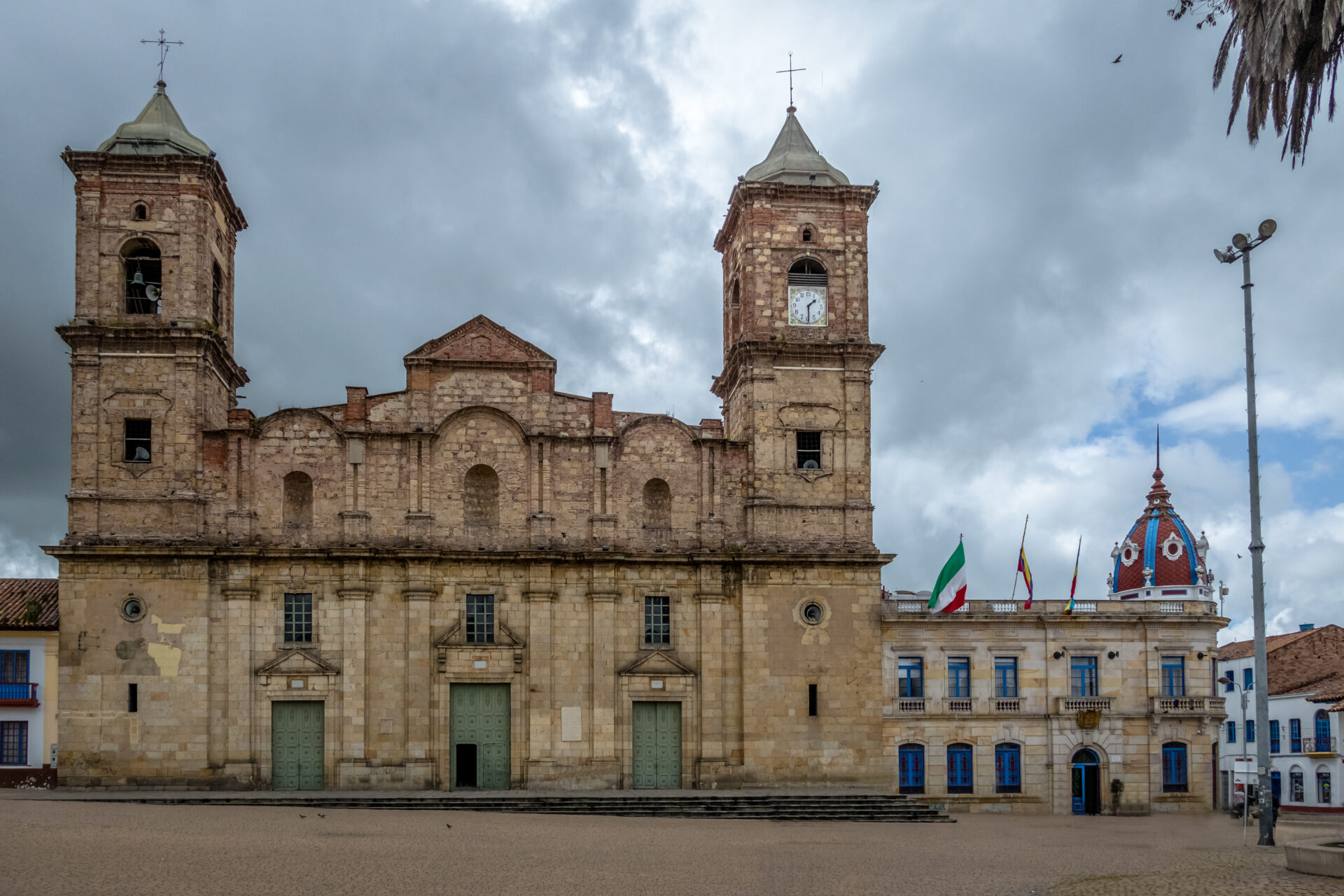 cathedral of zipaquira cathedral of the most holy 2022 02 24 22 28 32 utc