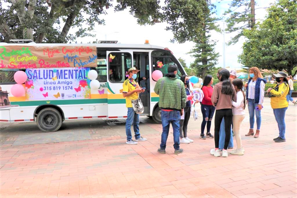 El bus de la Salud Mental recorrio Chia llevando estrategias para una vida feliz