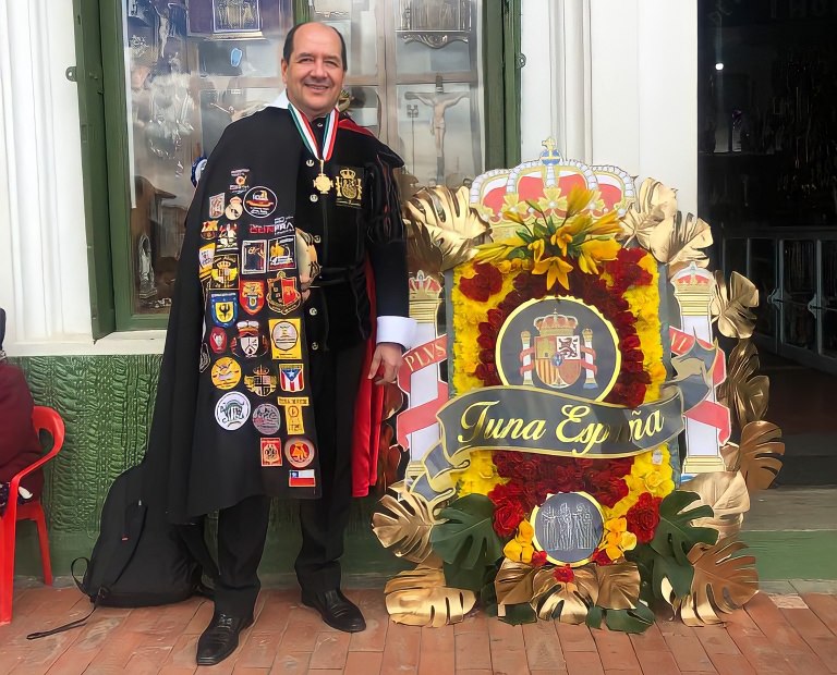 Tunos de Zipaquira integran la Tuna Espana en homenaje a la Virgen de Chiquinquira2