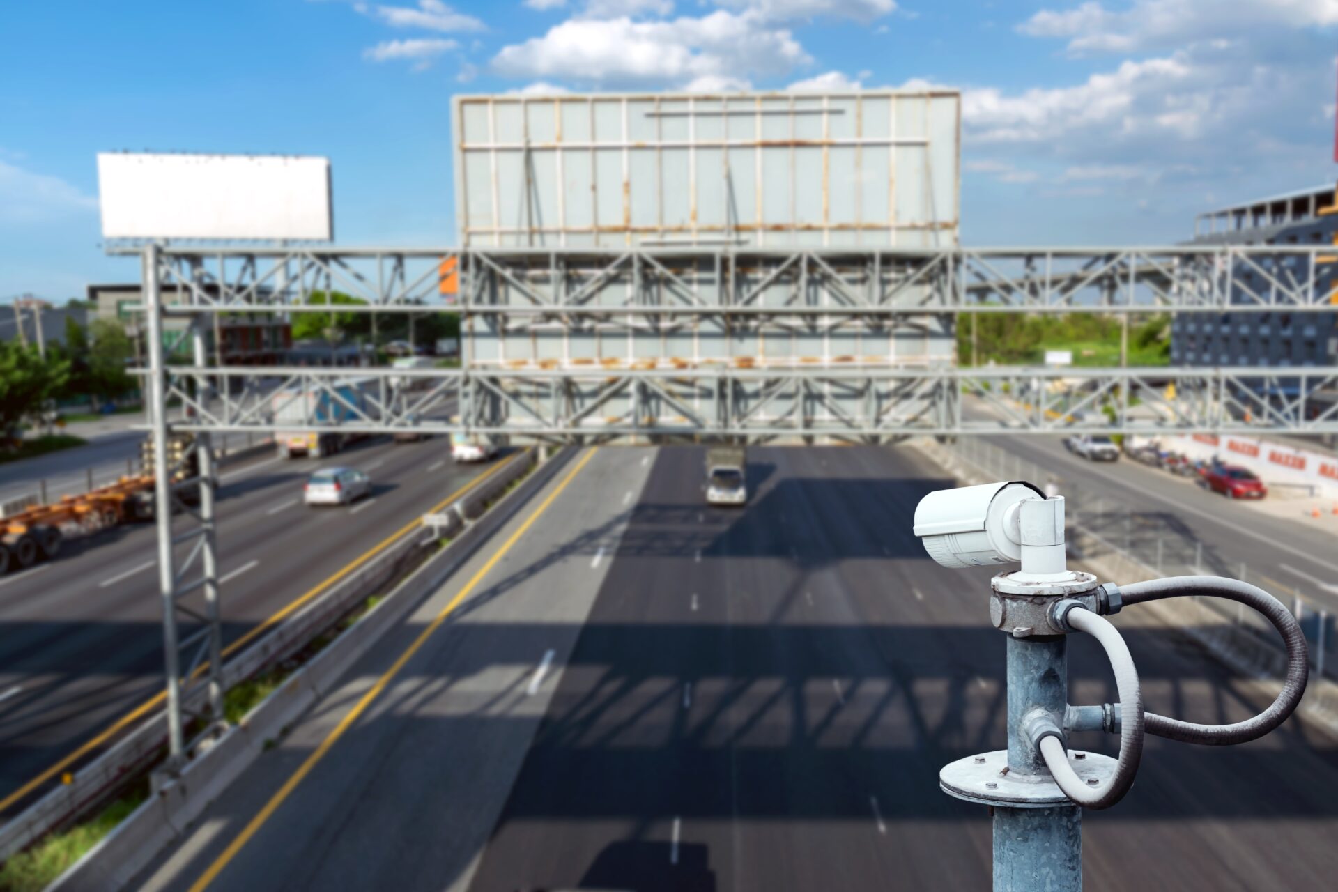cctv cameras on the overpass for recording on the 2021 09 04 05 43 28 utc