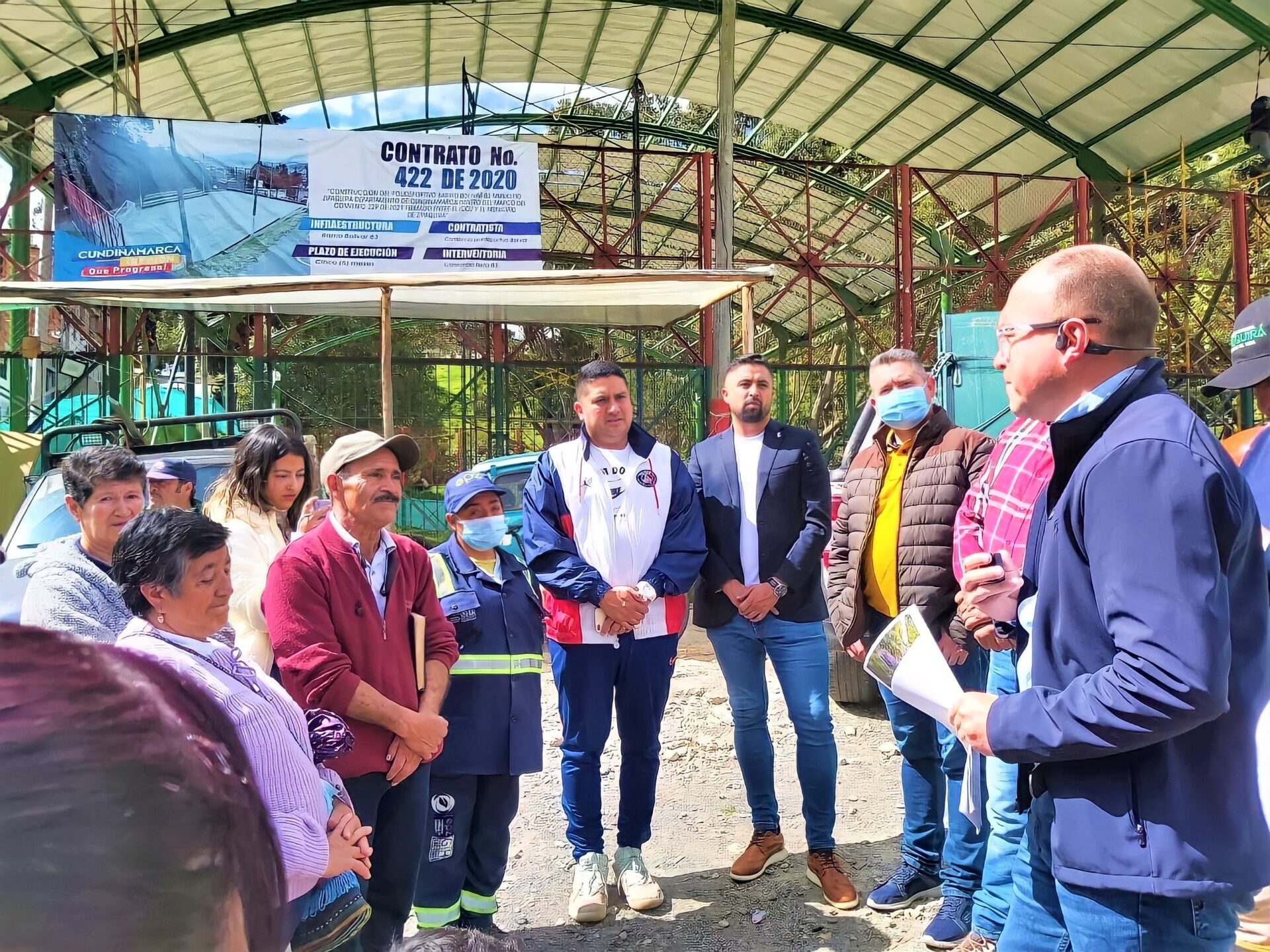 El diputado Fabian el presidente del Concejo y el gerente del IMCRDZ hicieron visita de obra al polideportivo Bolivar 83