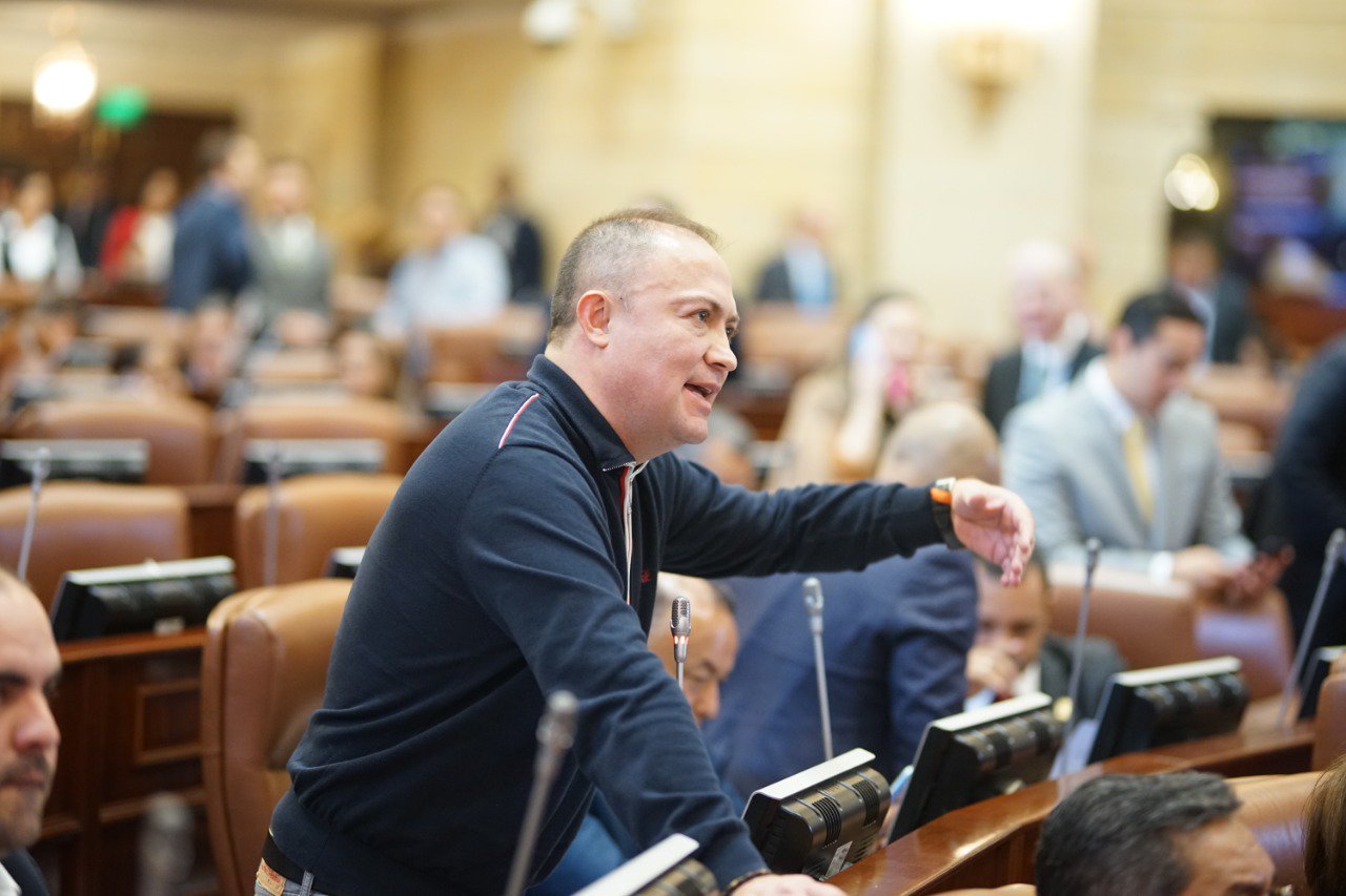 A indagatoria el representante por Cundinamarca Nestor Leonardo Rico Rico