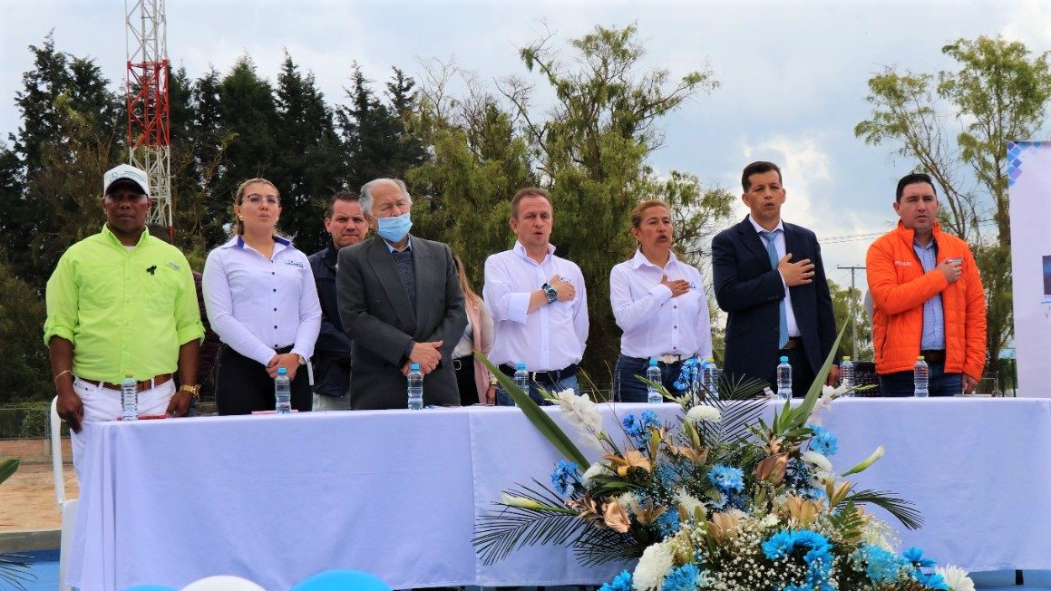 Alcalde de Sopo hizo entrega de la nueva y moderna sede del Colegio Pablo VI2