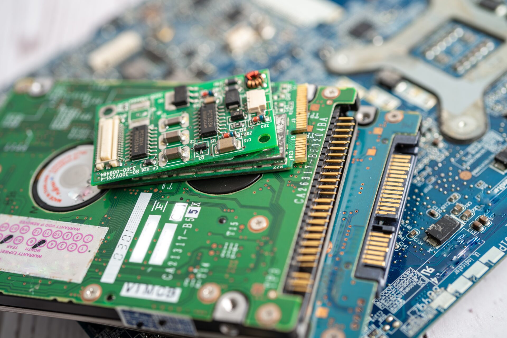 e waste electronic computer circuit cpu chip main 2022 03 05 10 19 16 utc