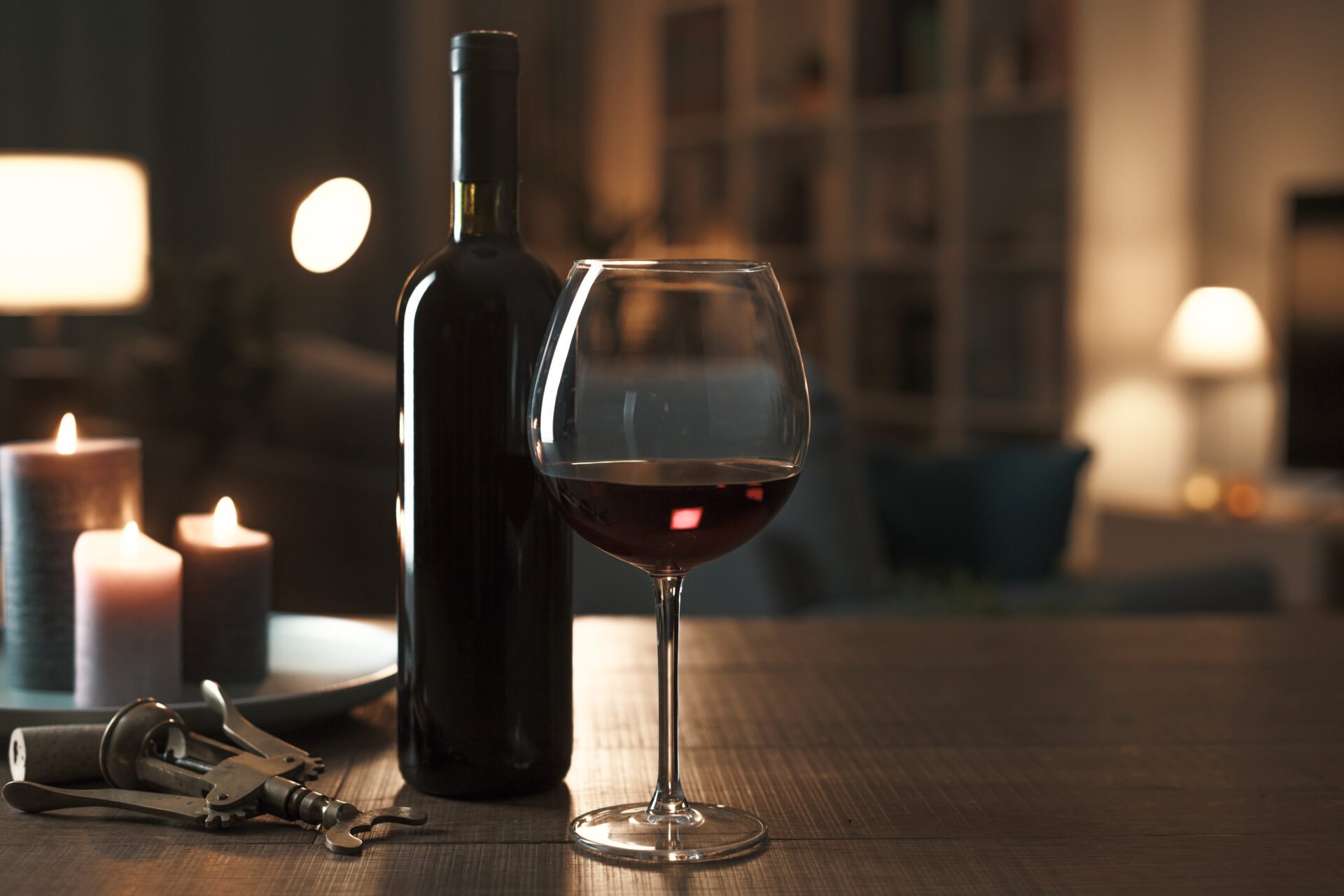 excellent red wine tasting at night 2022 01 05 19 39 08 utc