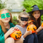 friends in halloween costumes 2021 08 29 03 26 12 utc