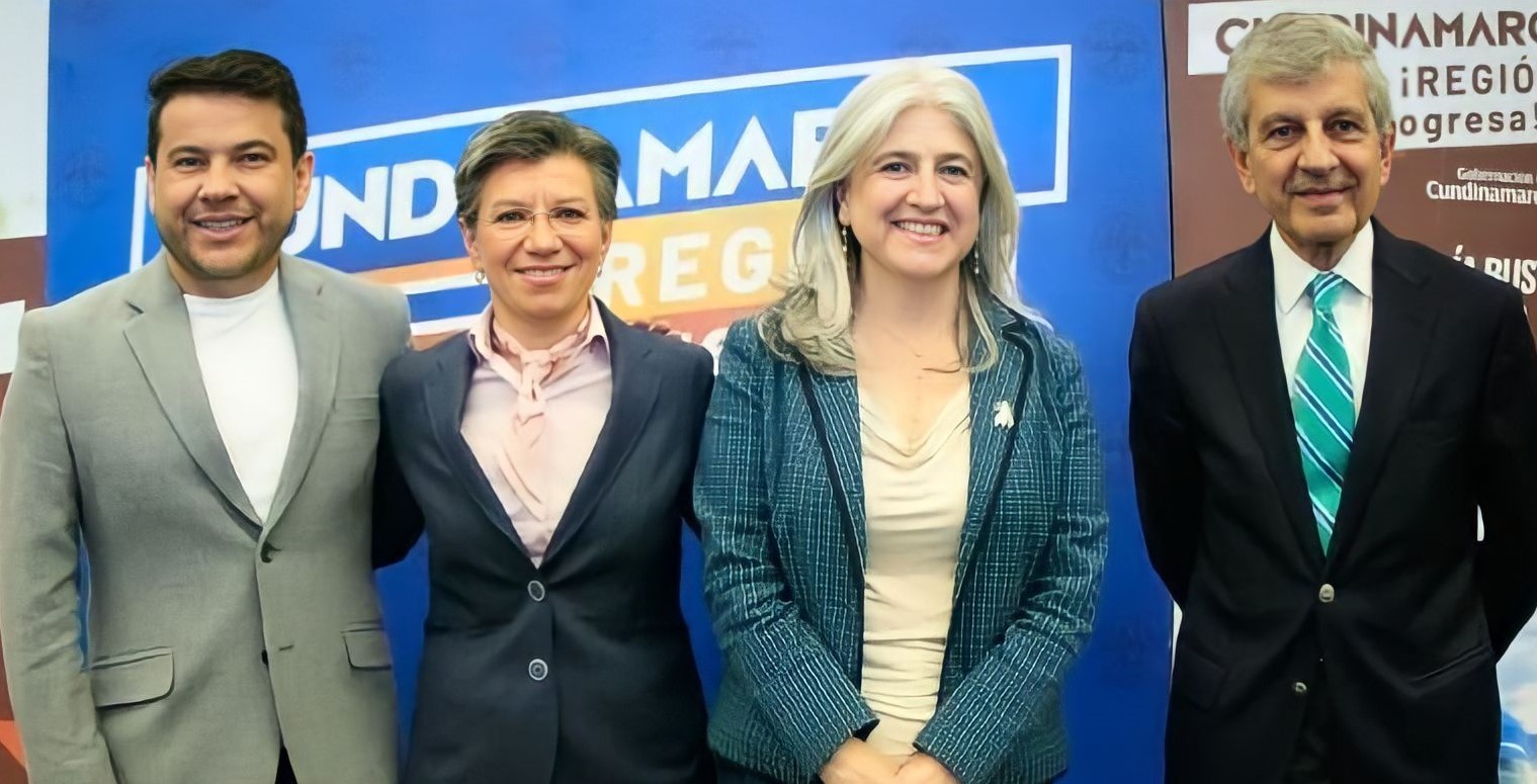 Distrito Gobernacion y Nacion realizaron primer consejo de Region Metropolitana