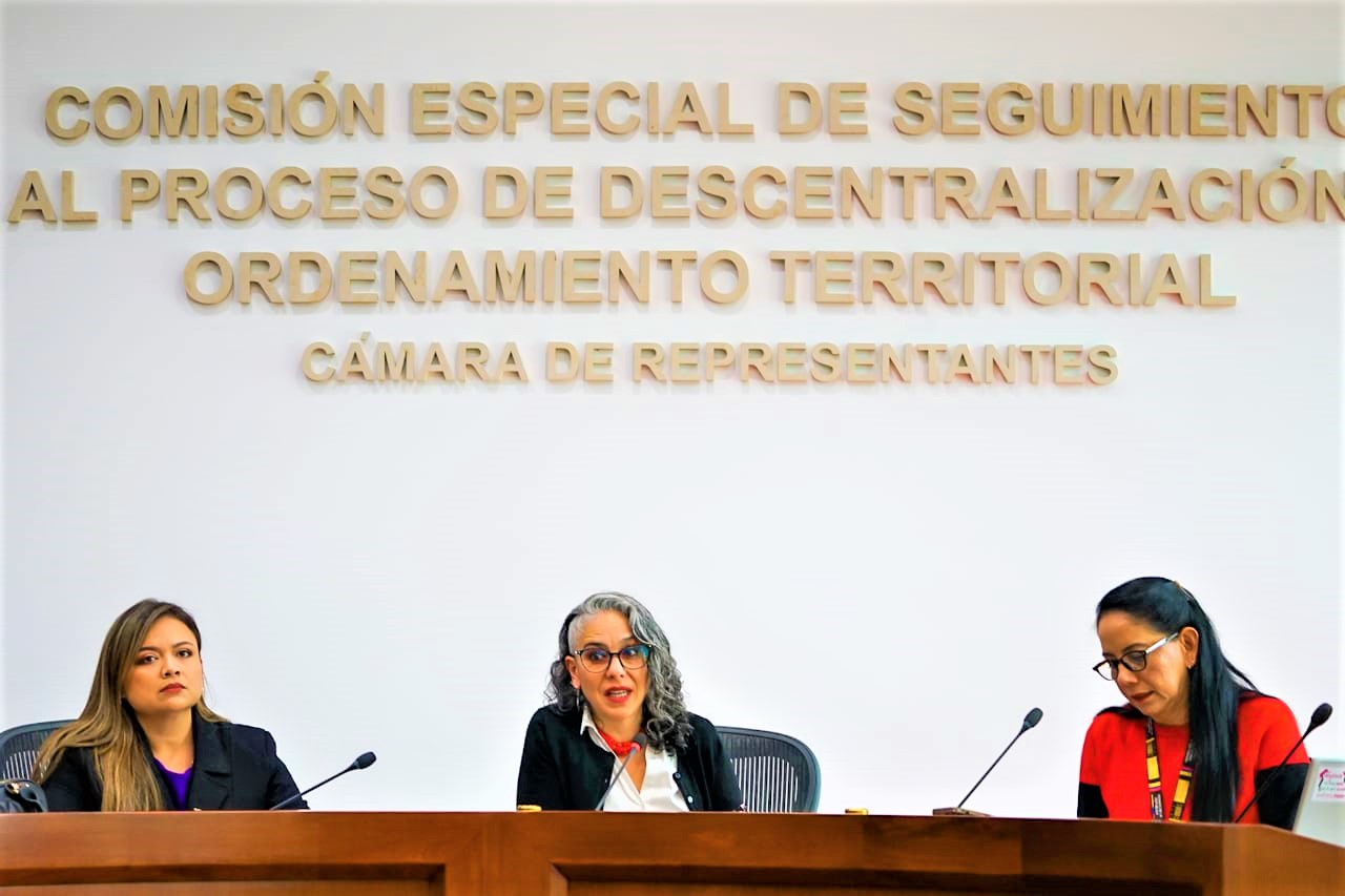 Comision de la Mujer expidio comunicado sobre presuntos actos de violencia y acoso en el Congreso