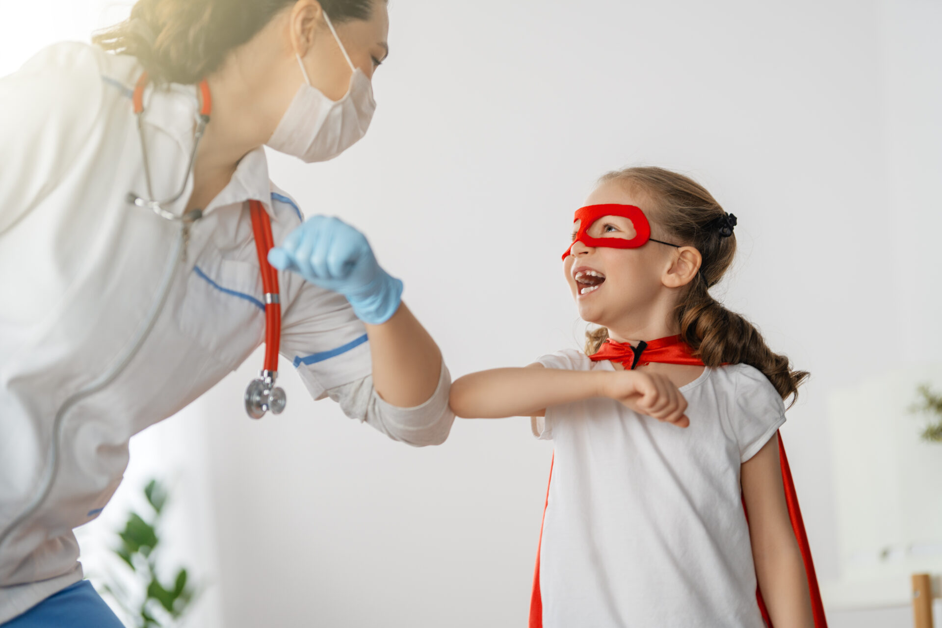 doctor and child at hospital 2022 02 24 01 30 53 utc
