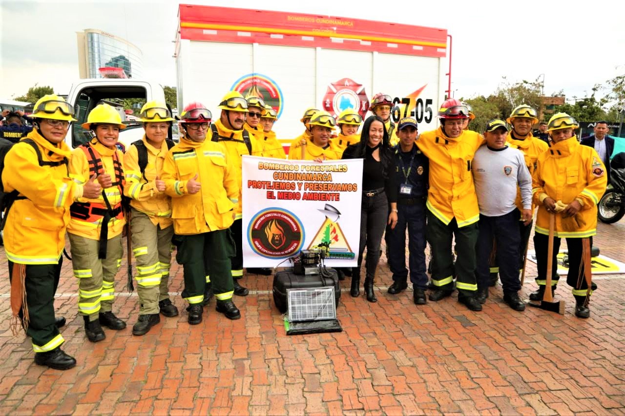 Mas de 258 millones para bomberos de seis municipios de Cundinamarca