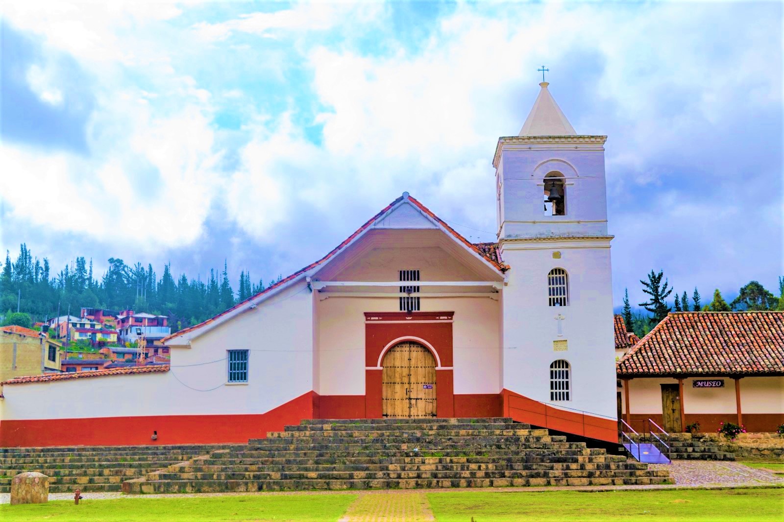 Sutatausa reglamento las actividades que se realizan en sus diferentes atractivos turisticos
