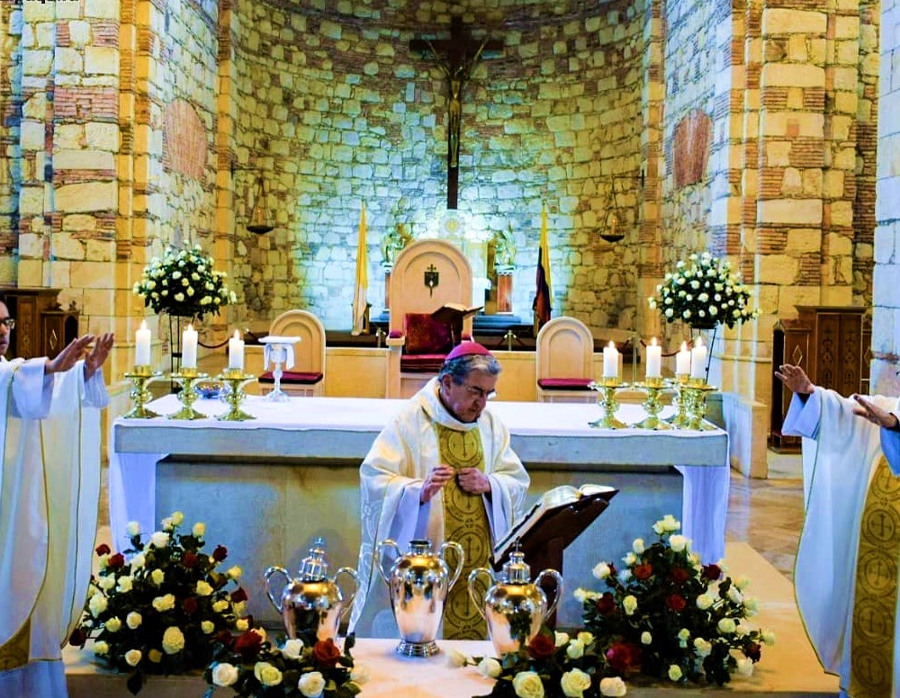 El obispo de Zipaquira y los presbiteros de la Diocesis celebran hoy la misa crismal
