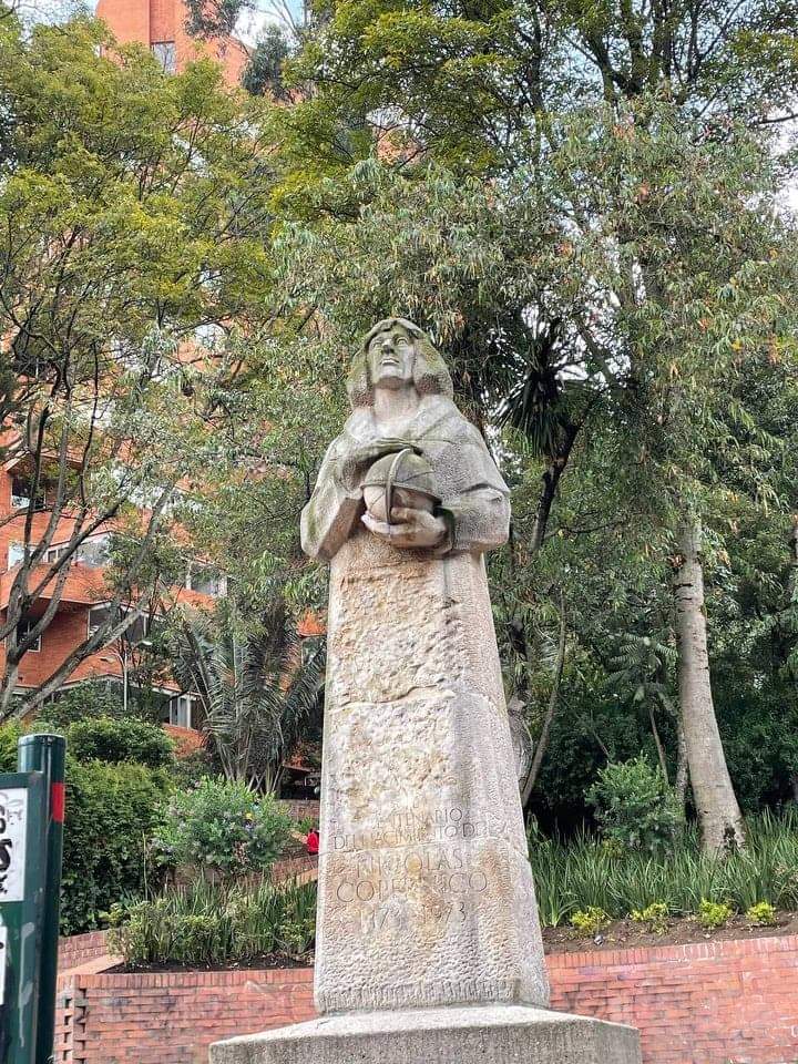 Monumento Nicolas Copernico Bogota Colombia