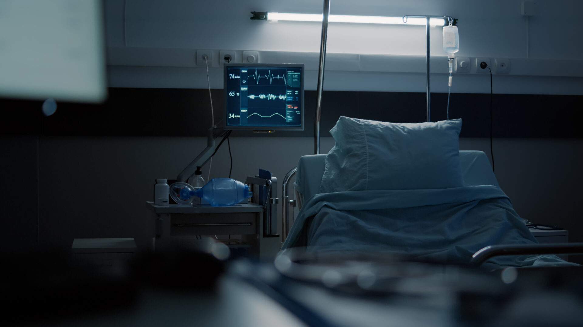 nobody in hospital facility ward with modern equip 2021 09 03 19 00 37 utc