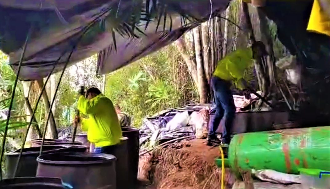 Desmantelado laboratorio de cocaina en zona rural de Sasaima
