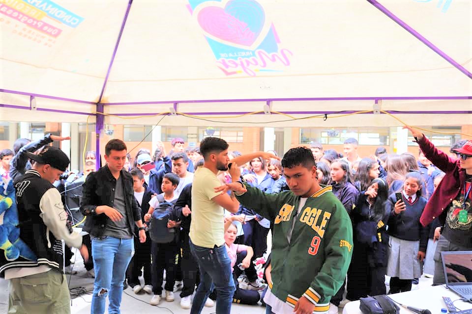 En Gachancipa jovenes talentosos deslumbran con el freestyle de la I.E.D. Pbro. Carlos Garavito1