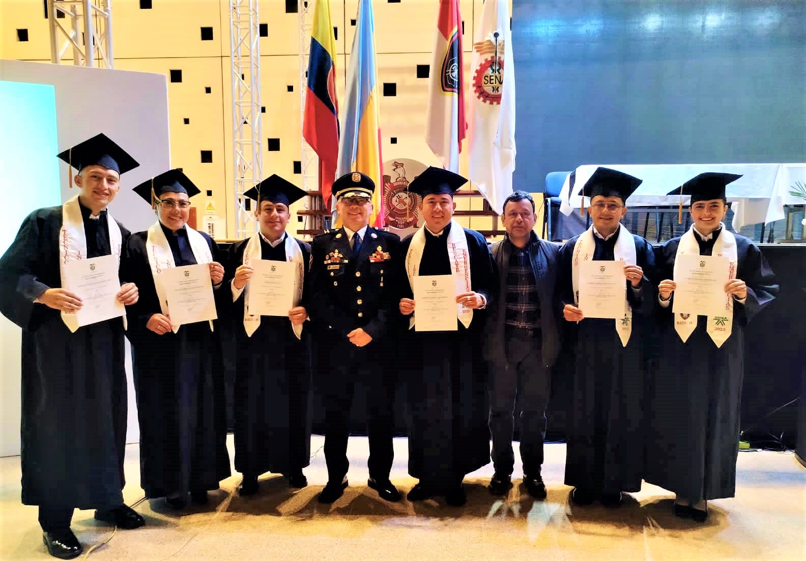 Sopo Primera promocion de tecnicos del SENA en Bomberotecnia se gradua en Colombia